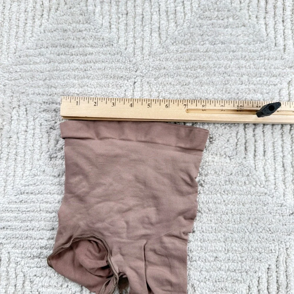 SKIMS Solution Short Women XXS/XS Umber Brown Shapewear Kardashian Smoothing